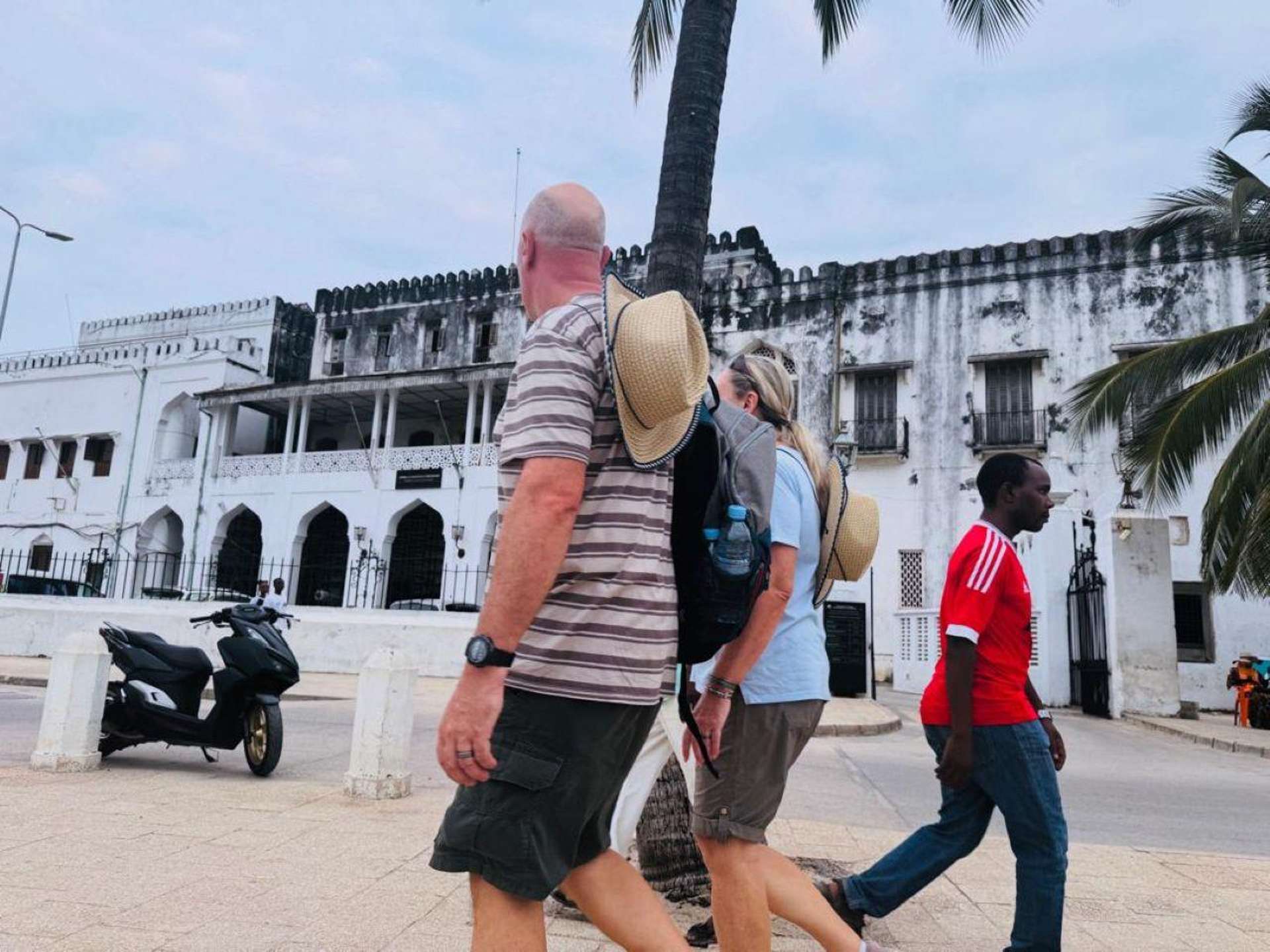 Zanzibar: Full Day Spice farm, Prison island & Stone town